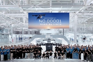 小鹏科技日成果惊人：发布最拟人的人形机器人