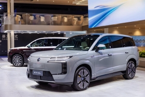 安全之王腾势N8L重磅登场 腾势汽车闪耀广州车展