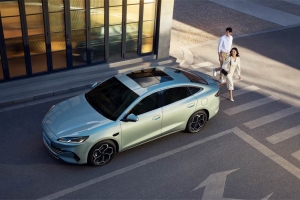 纯电续航破210km！比亚迪2026款海豹05DM-i/06DM-i超享版加推长续航版