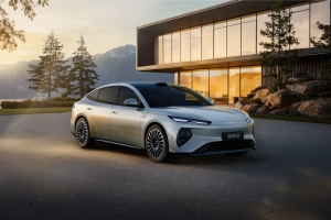 开年王炸！闪充+后轮转向，比亚迪海洋网海豹08惊艳首秀