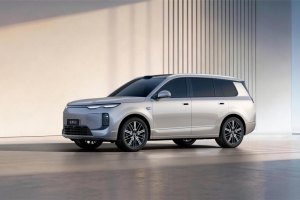 比亚迪海洋网甩出“王炸”，海豹08、海狮08、OCEAN-V概念车亮相！