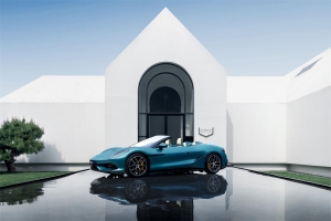 腾势Z北京车展全球首秀 树立全球智能电动超跑新标杆