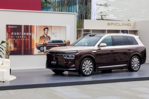 东风华为共创家庭旗舰SUV，奕境X9限时27.98万元起