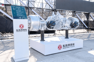 跳出油改电桎梏！解析两款东风德纳电驱桥的硬核原生实力
